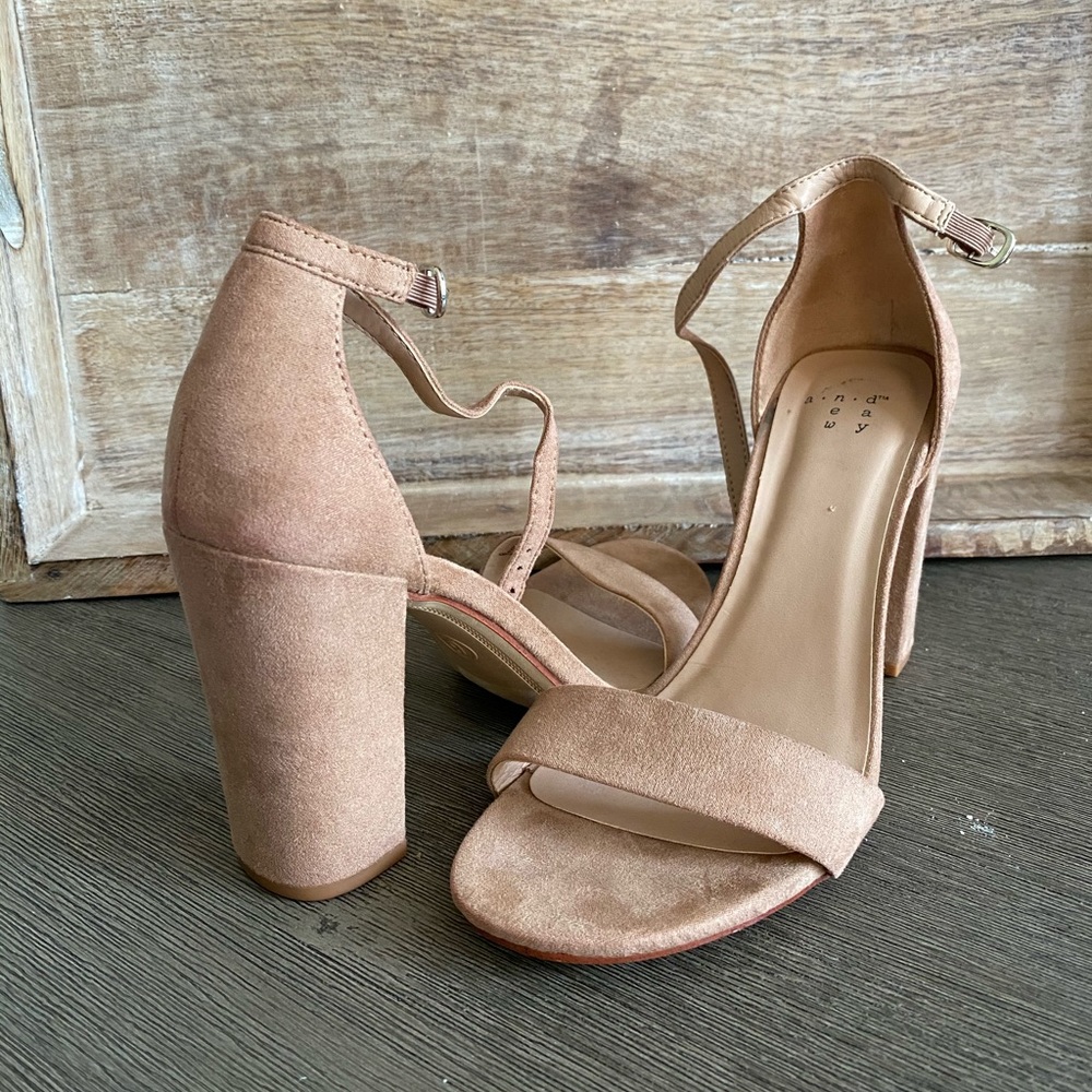 Size 6 nude suede sandals